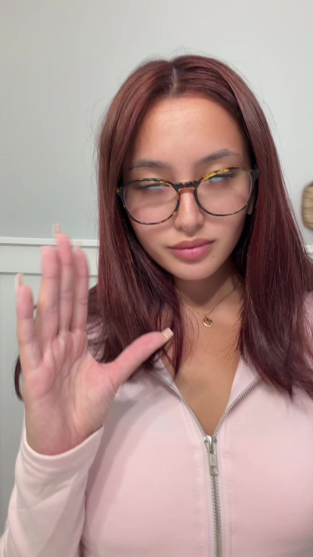 @calieskyee