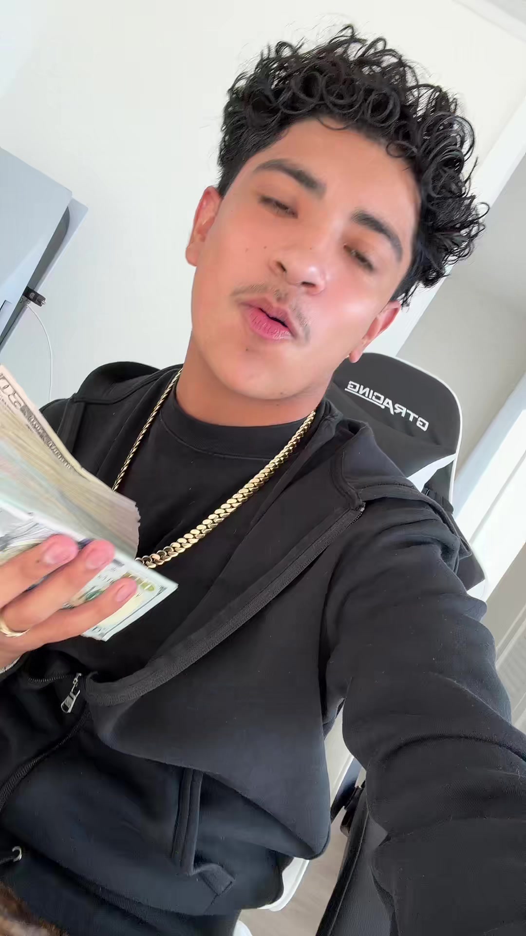 @LONESALTS