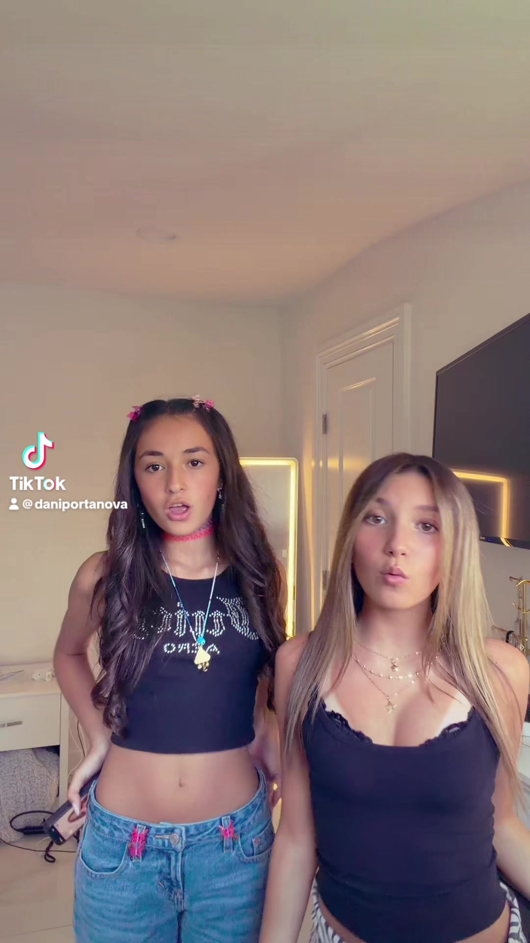 @daniportanova1