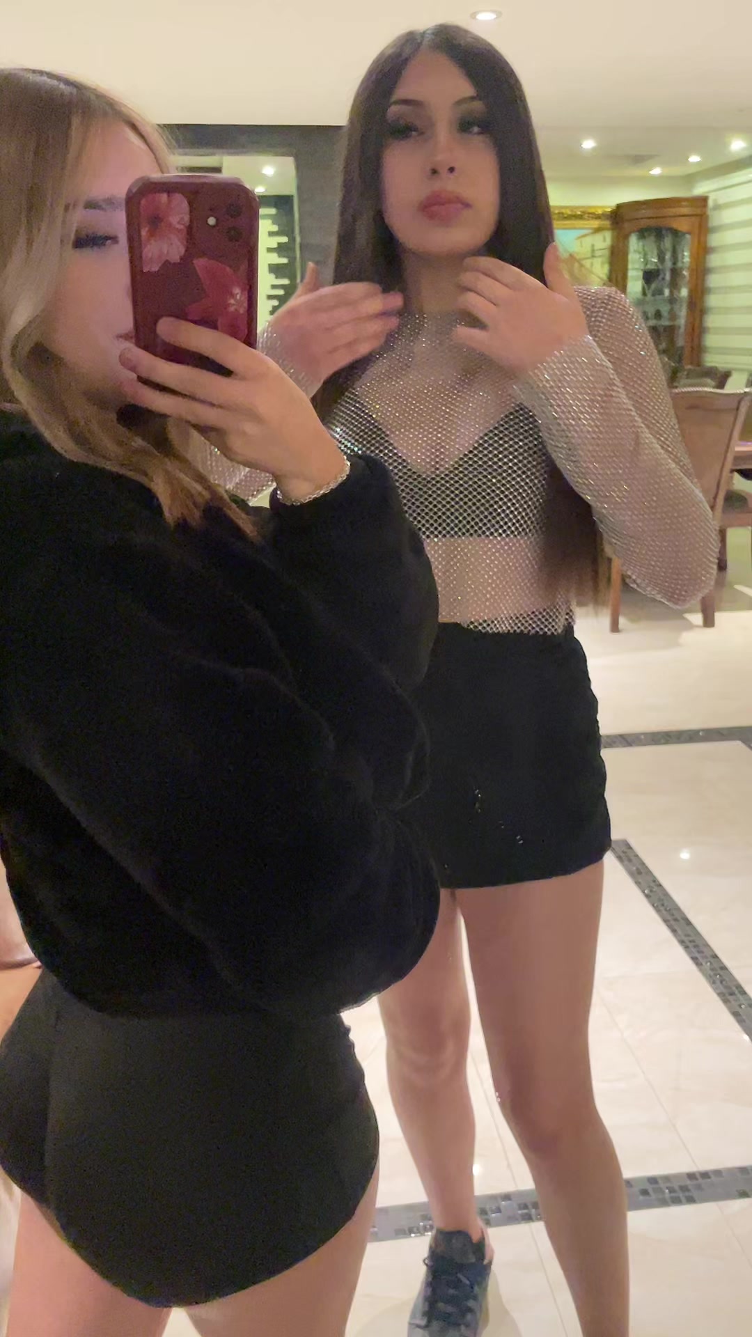 @77renatta