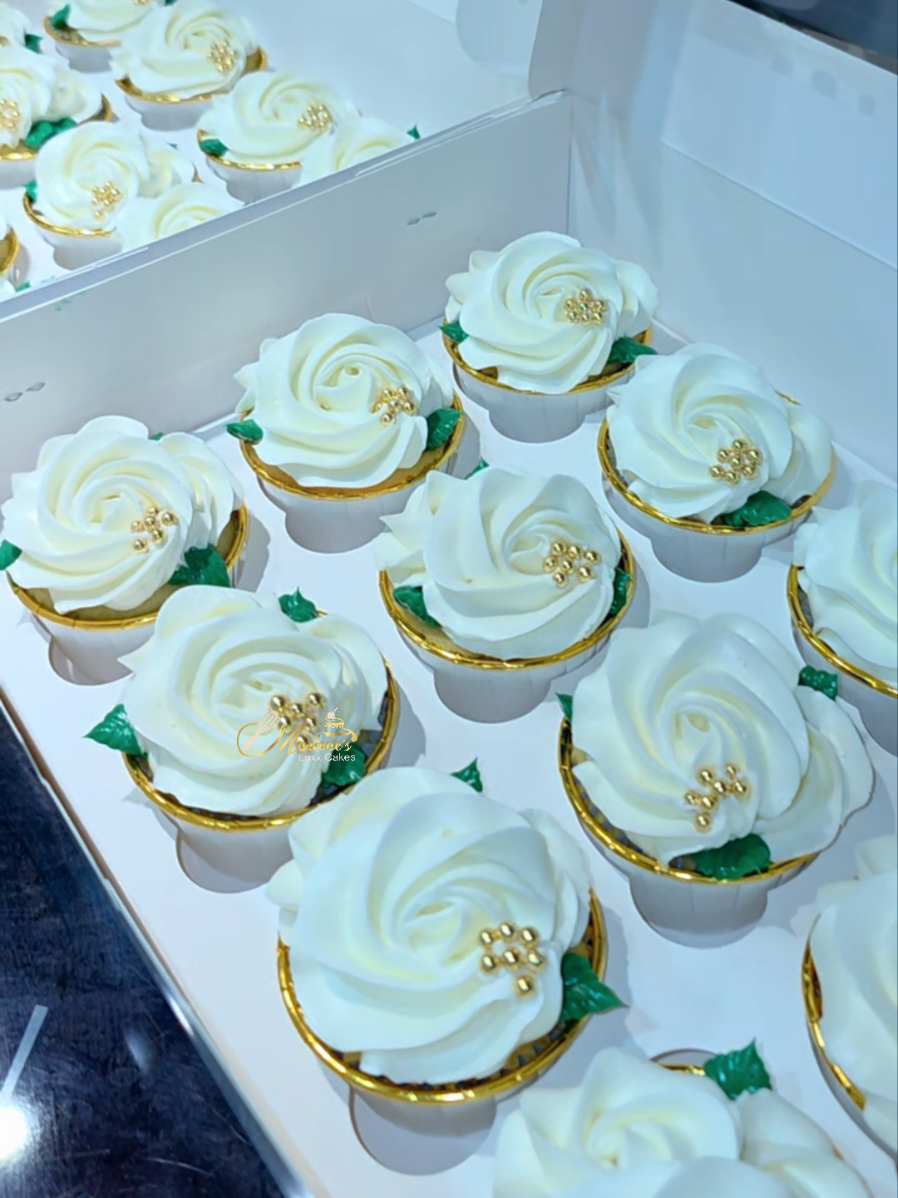 @Marlene'sLuxx_Cakes&HomeDecor