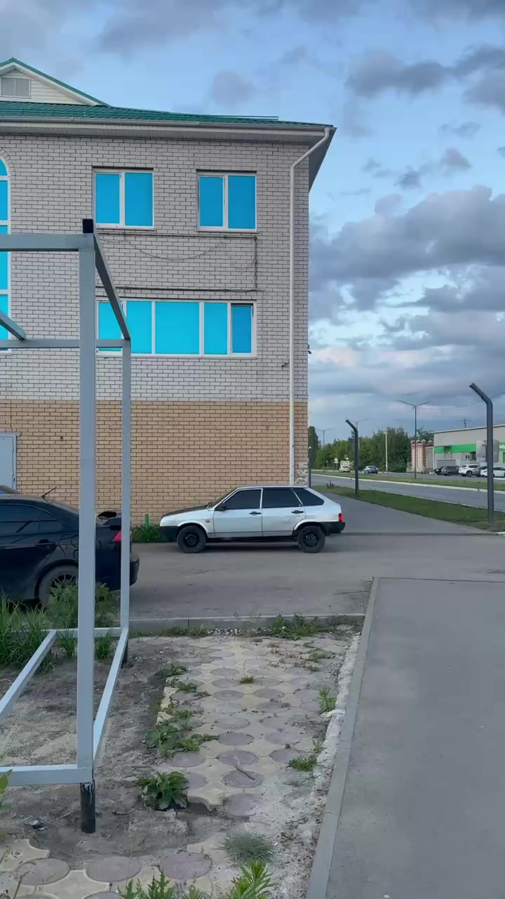 @Даня
