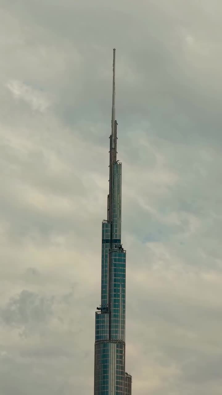 @dubai