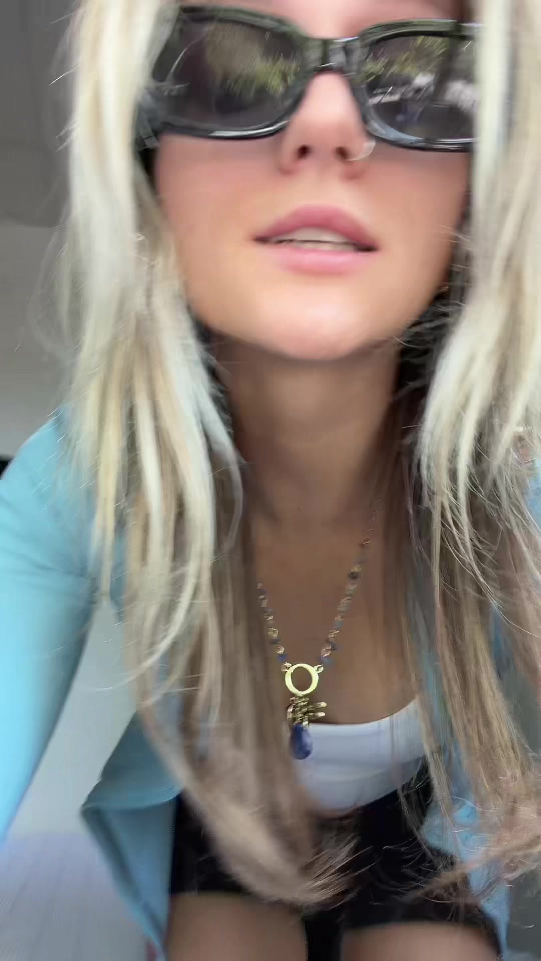@denise