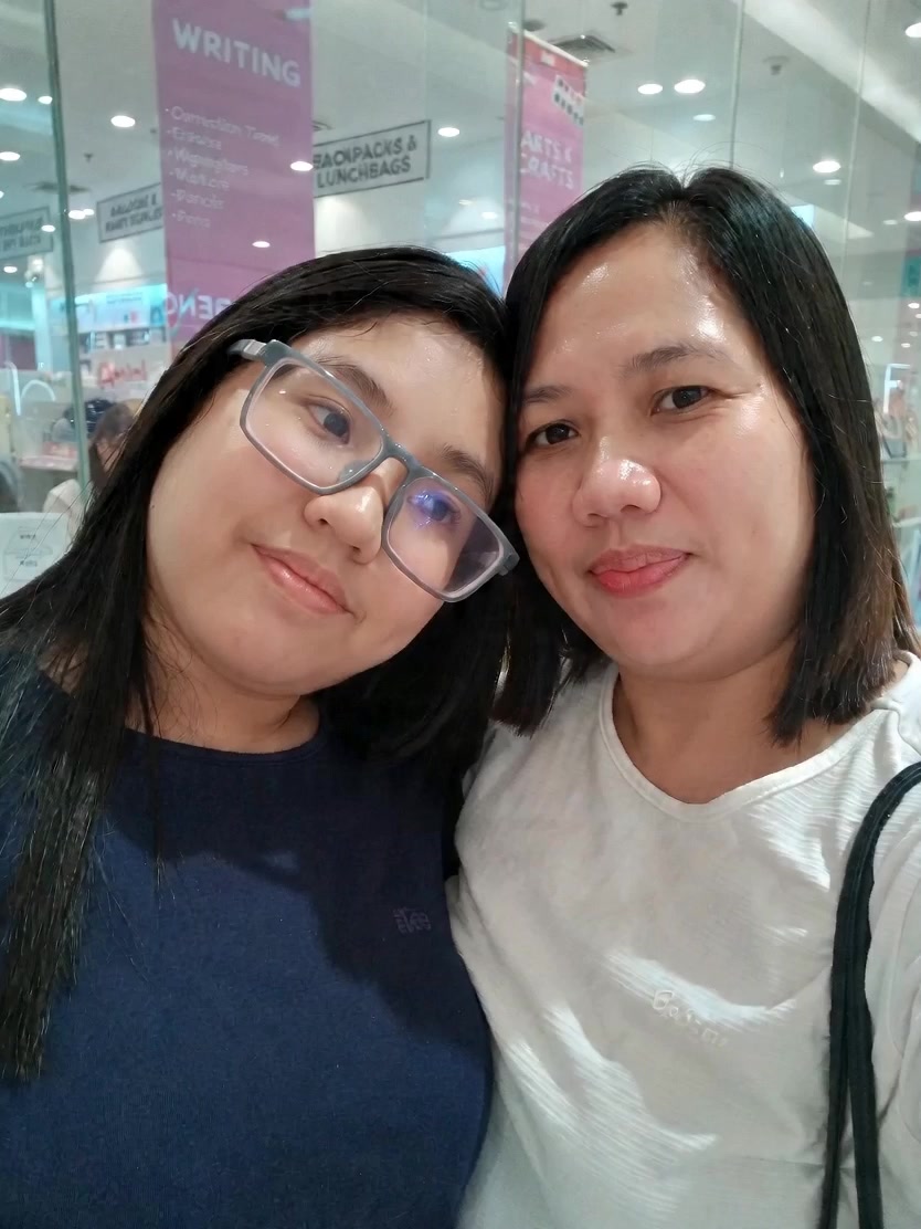 @momshie_ghie