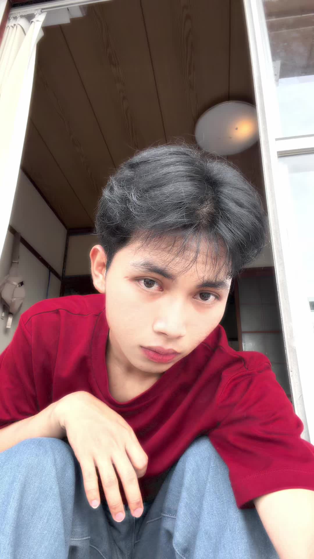 @ᴀʏᴇ ᴄʜᴀɴ ᴀᴜɴɢ 🎶