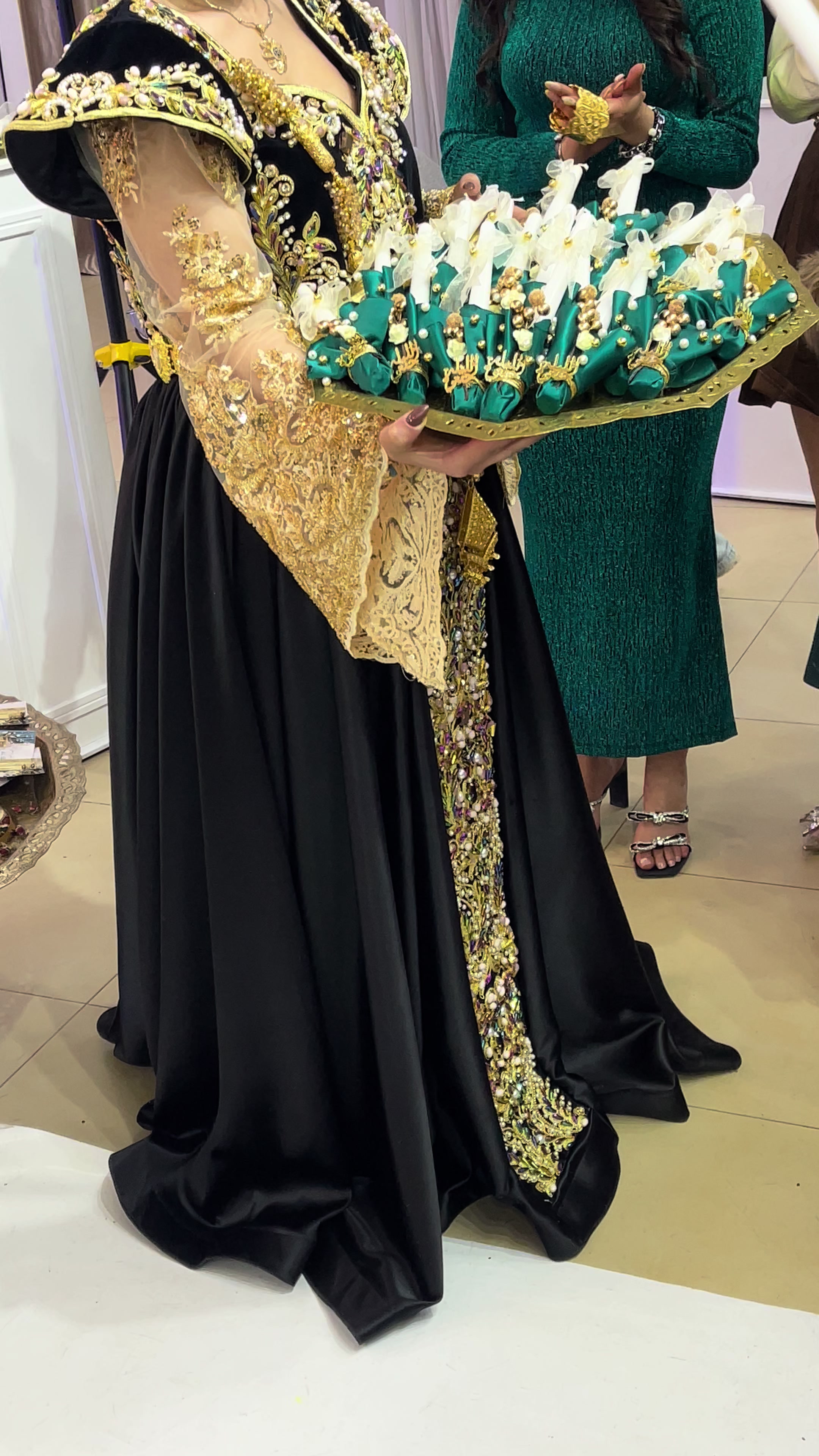 @اناقة الميرال