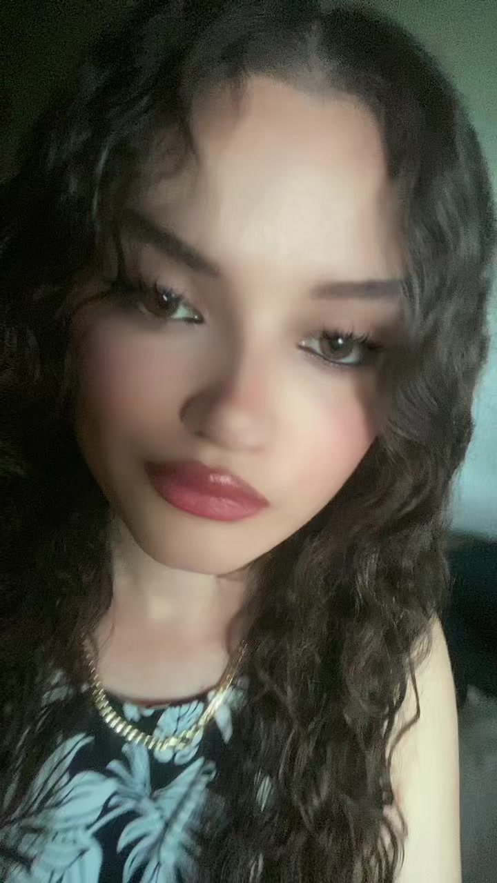 @Ana🥰