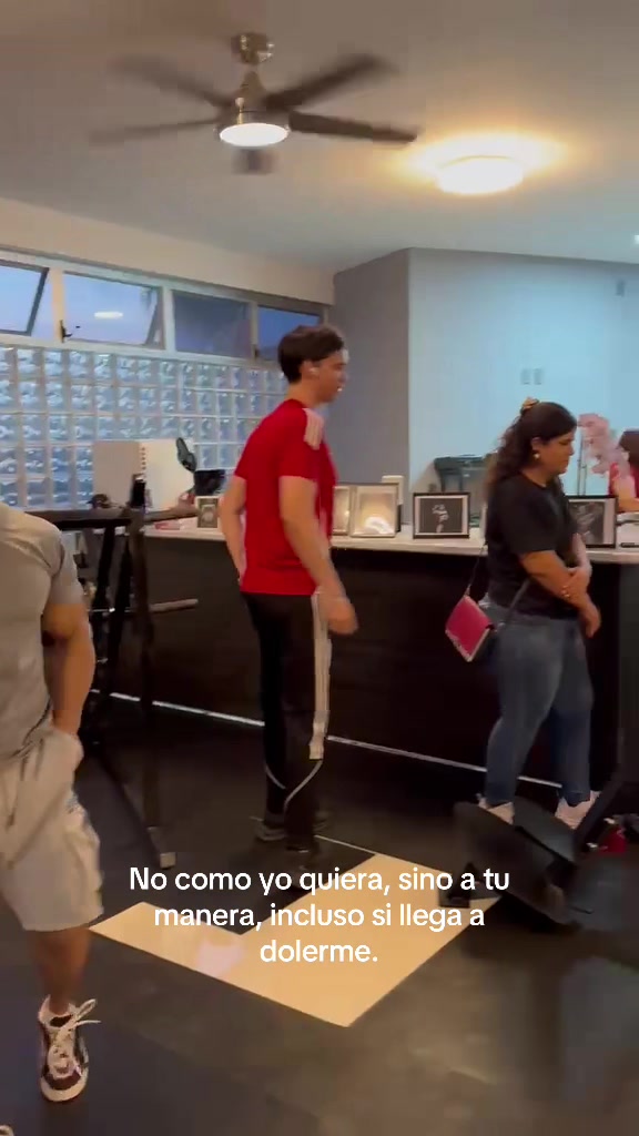 @roque Hernández