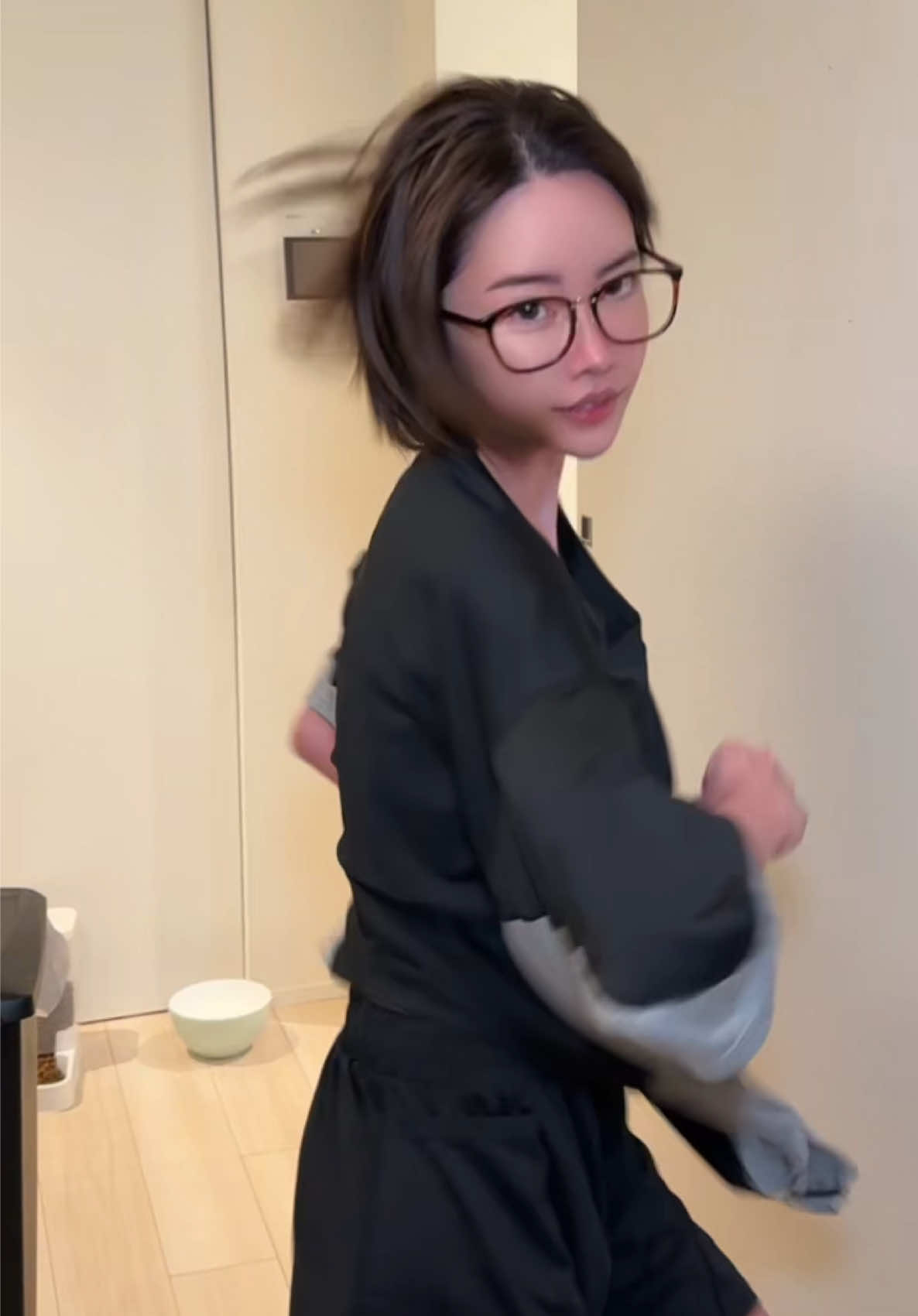 @深田えいみ