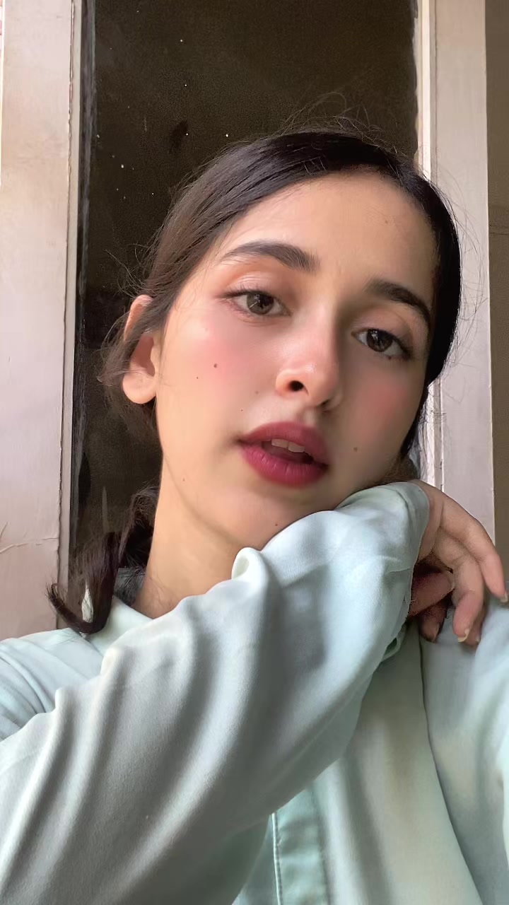 @🧜🏻♀️