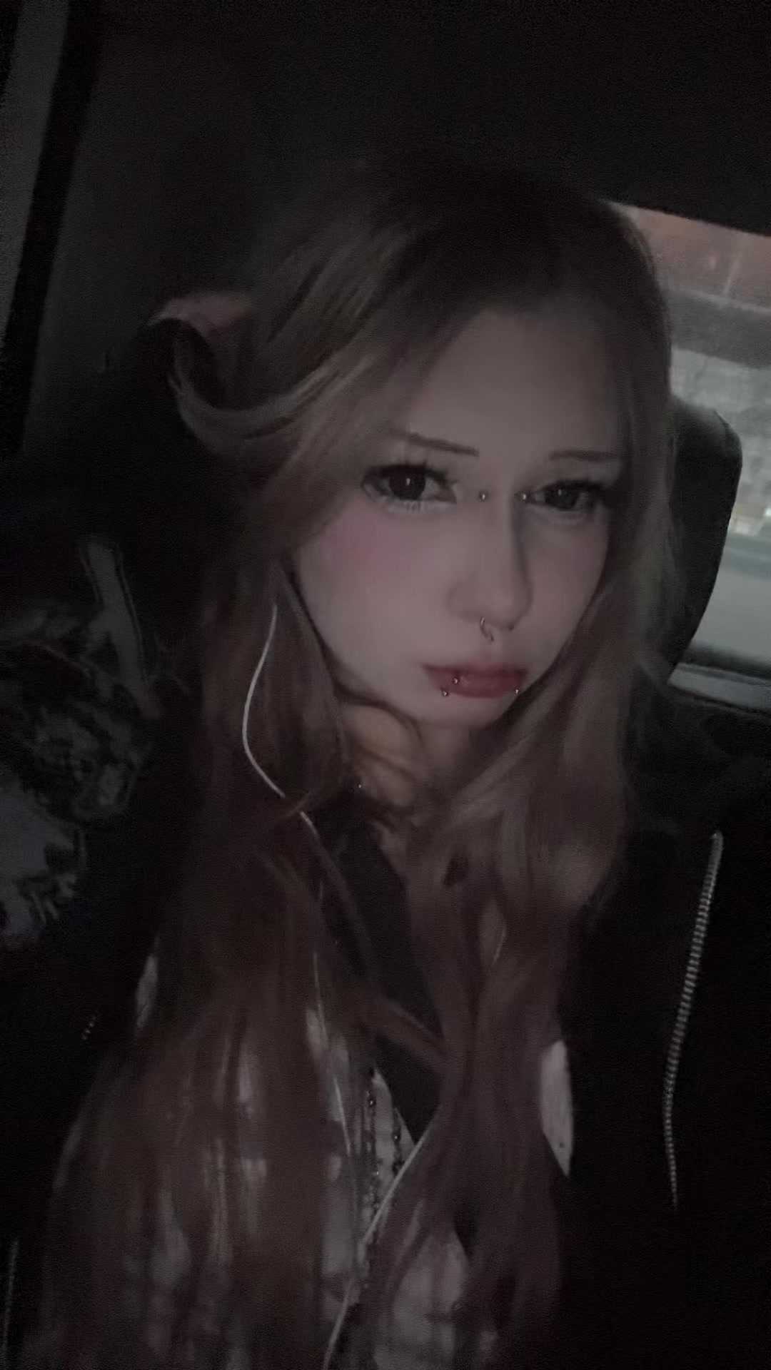 @лола <33
