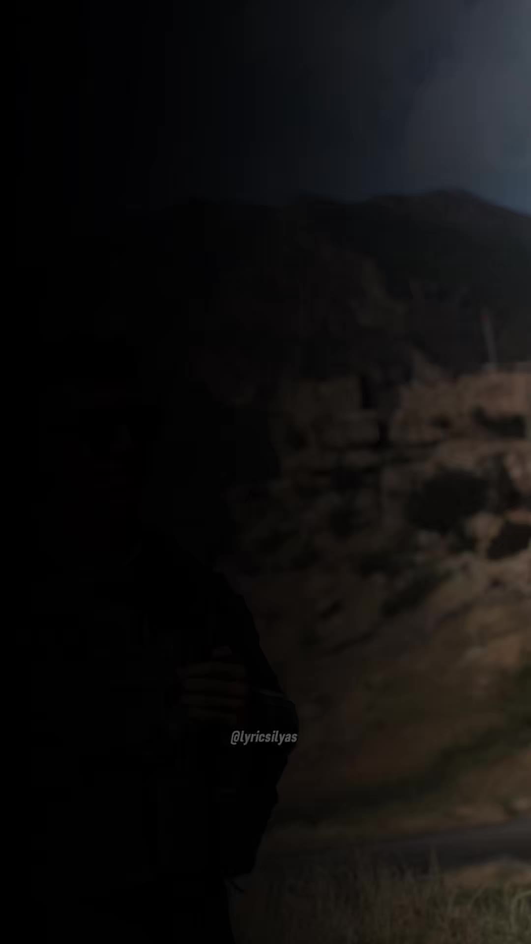 @𝘼𝙔𝘿𝙄𝙉 𝙆𝙄𝙍𝙈𝙄𝙕𝙄 🇹🇷