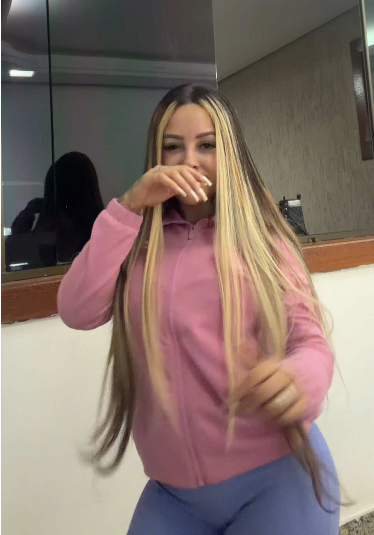 @RAY LAIS