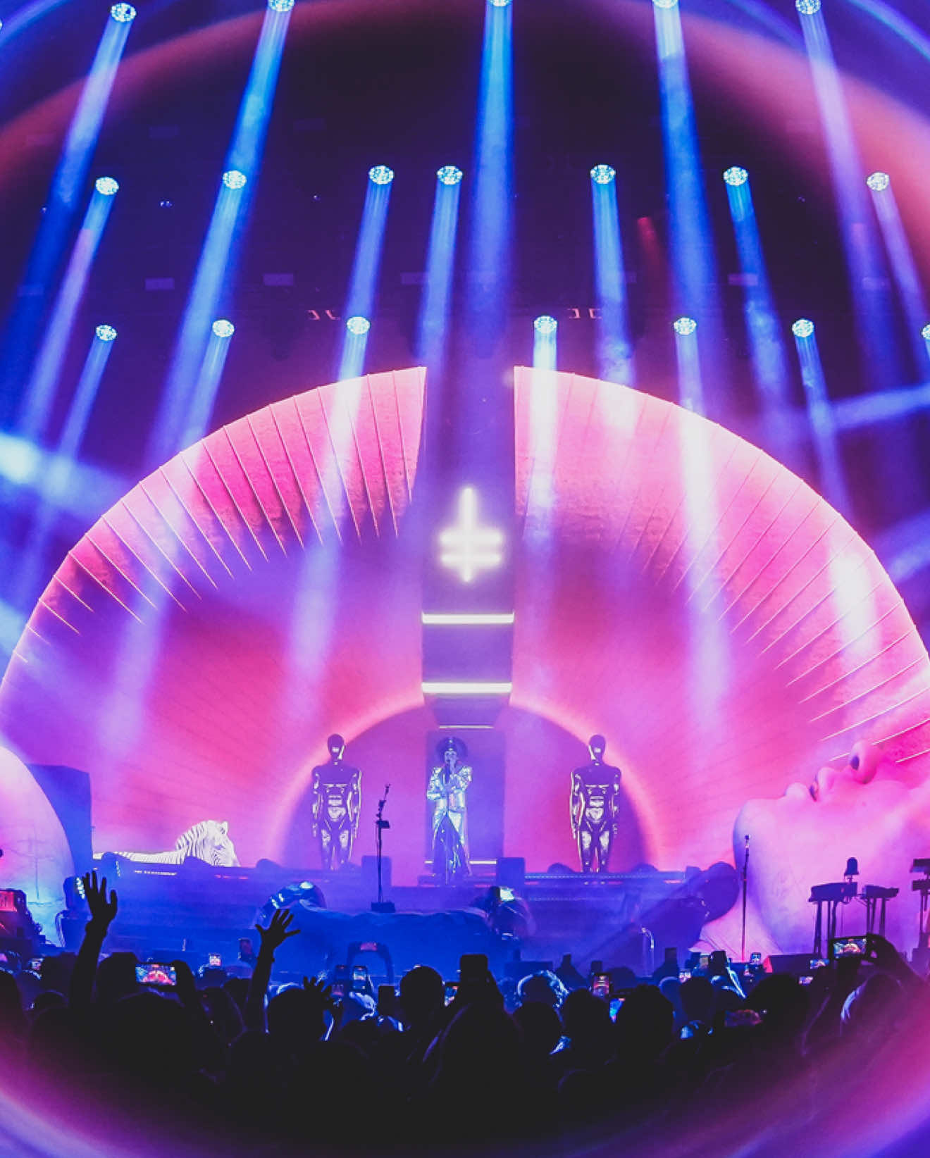@Empire of the Sun