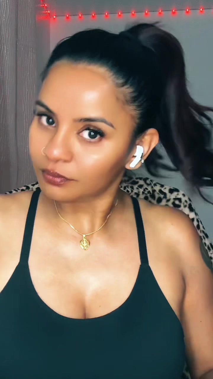 @Sa