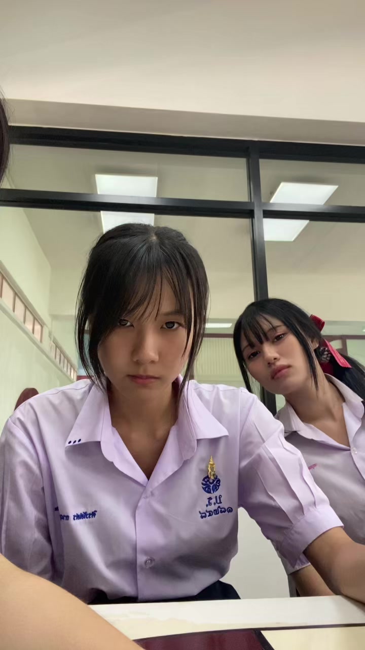 @bombom