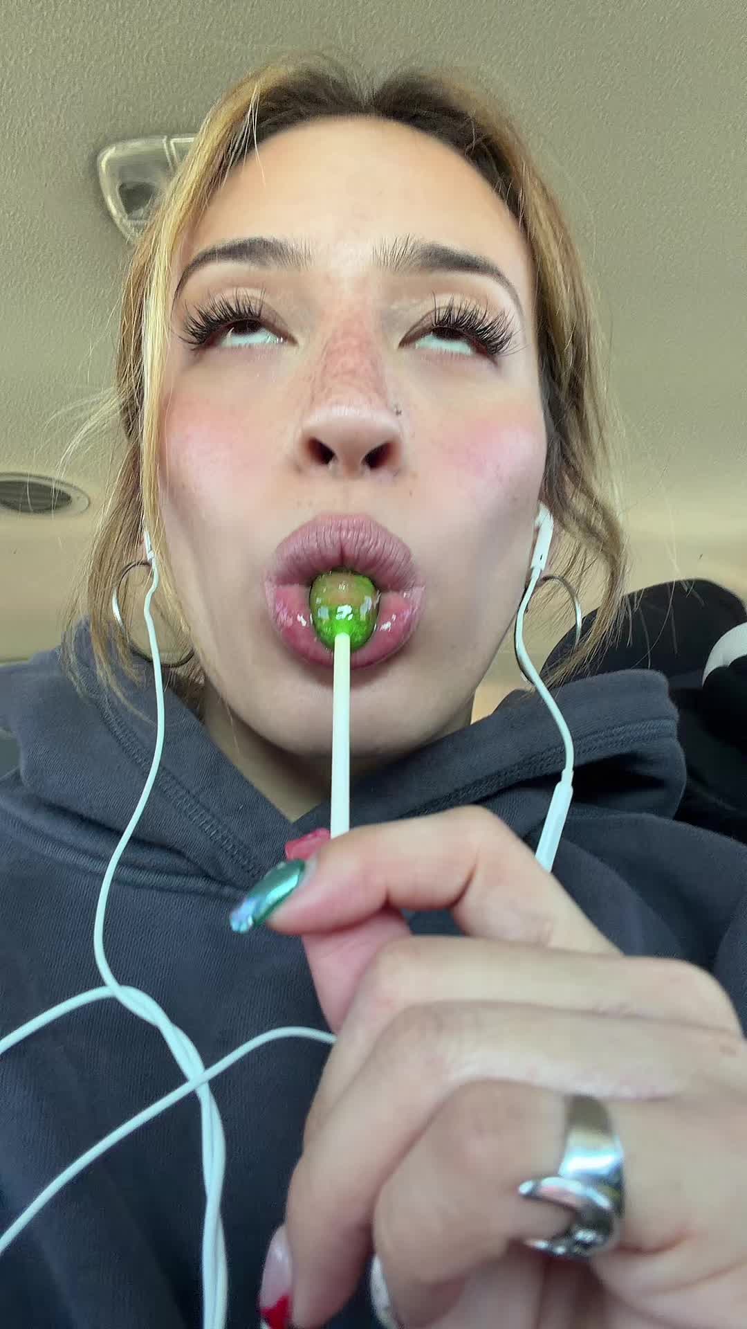 @sam🌙