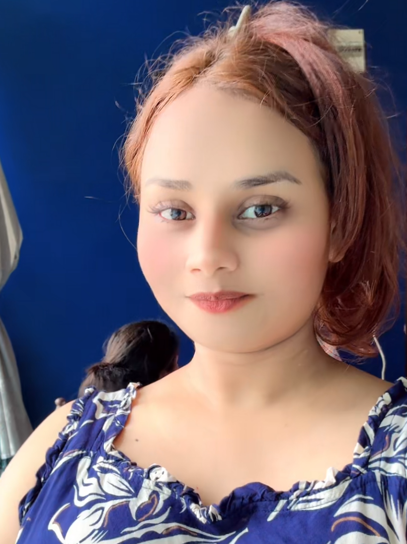 @इलियान्सी मुखिया CinDeRelLa🧚✨