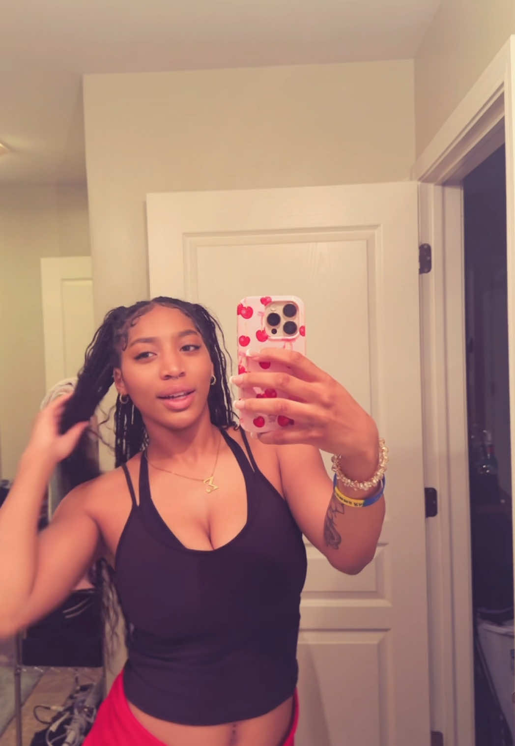 @chèychèy ✮.