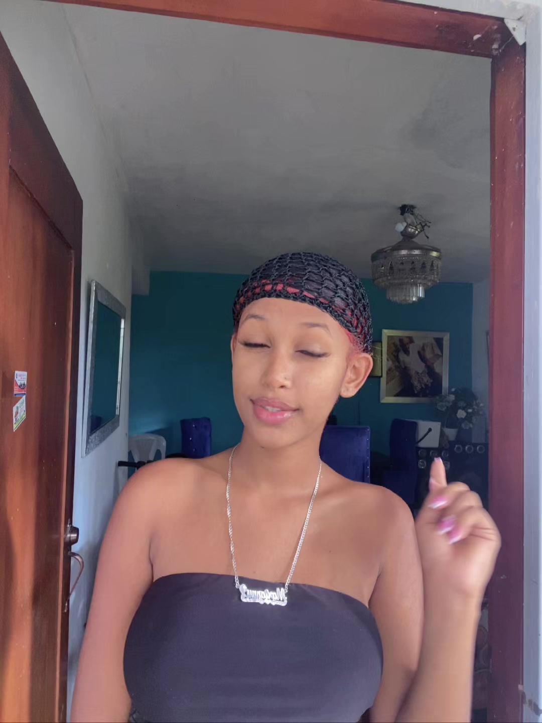 @🫦