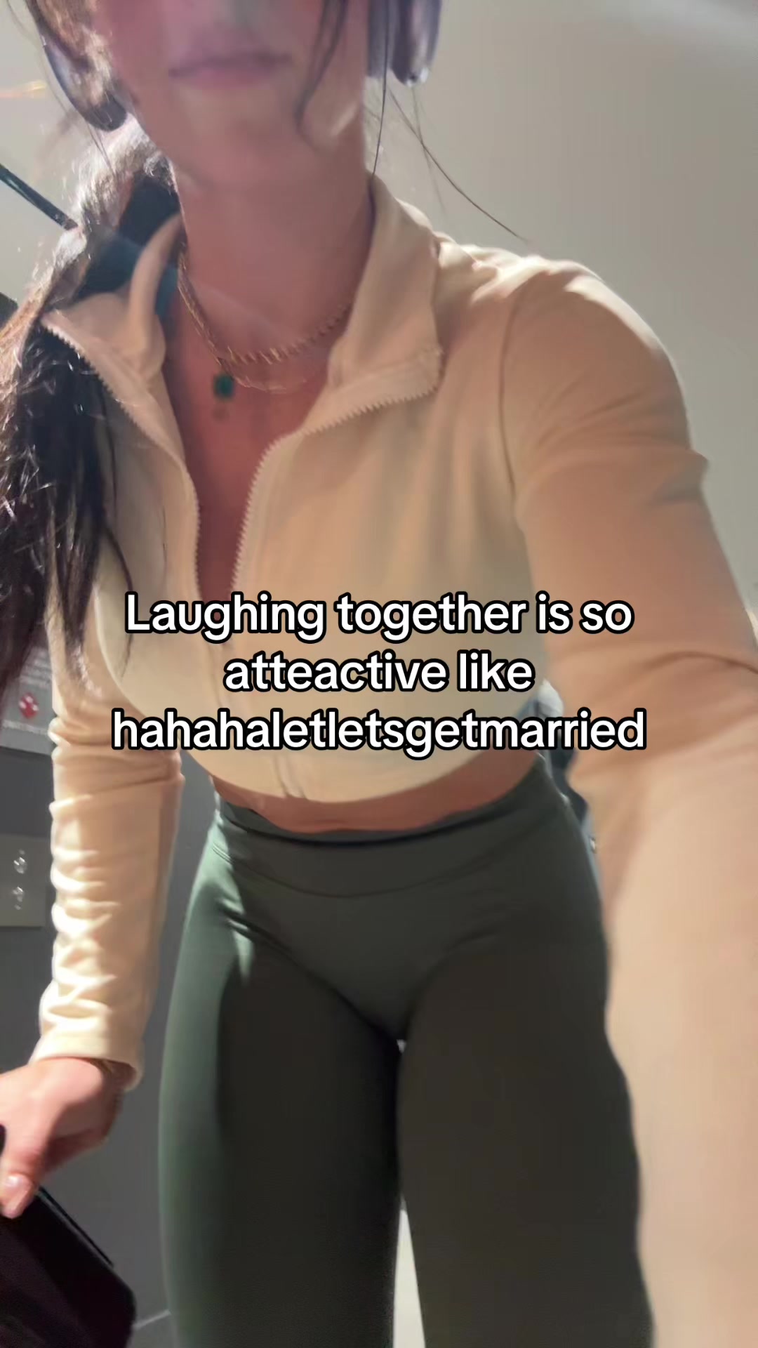 @imjoanniefit