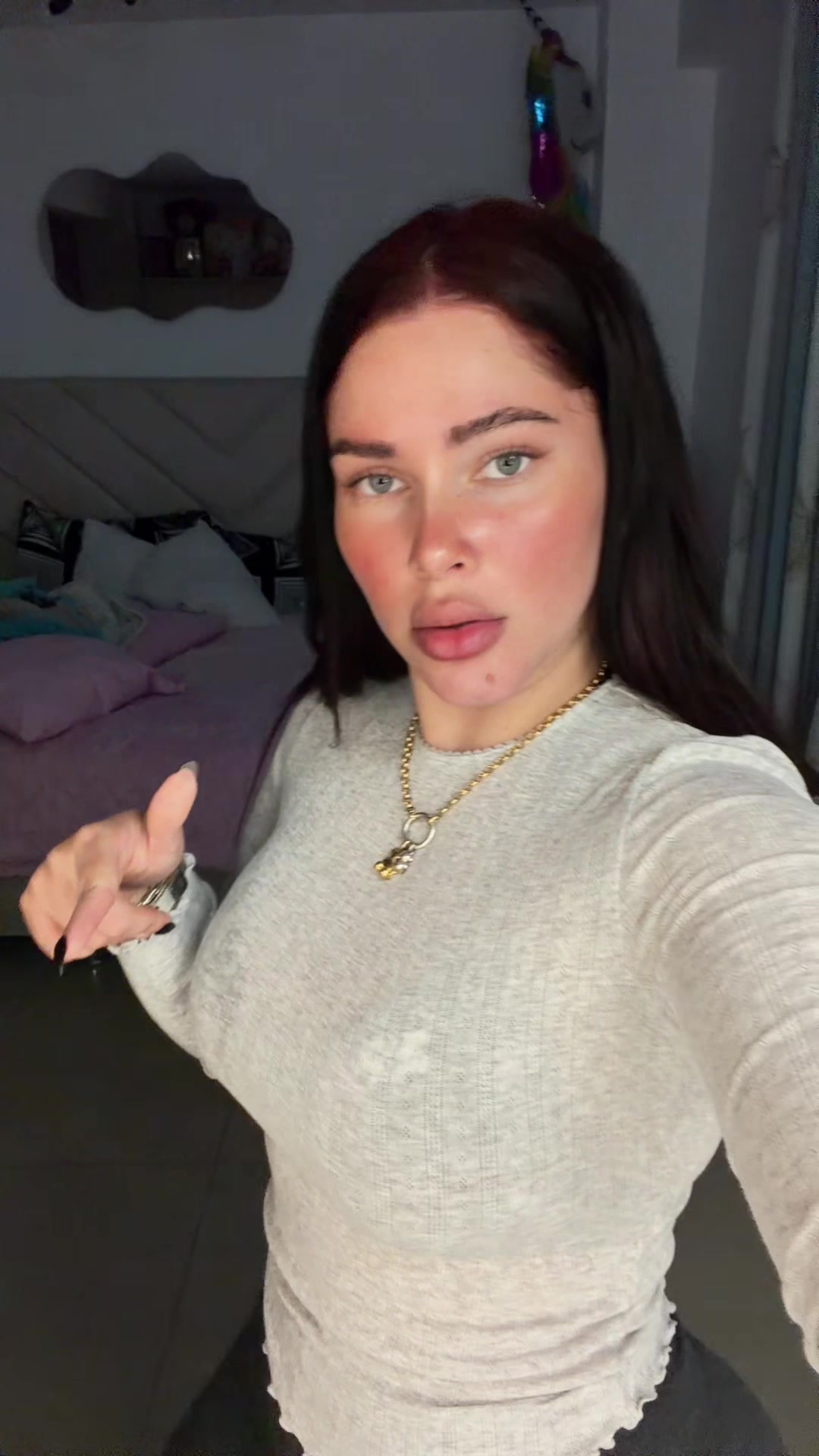 @PAULINA VICTORIA ✌️