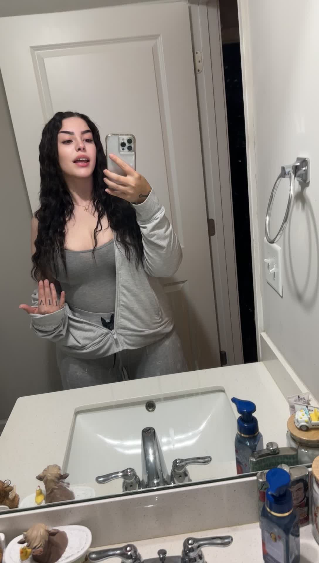 @BabyBugattii
