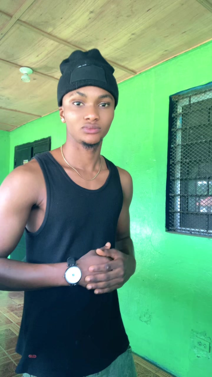 @Call me-Man-Boi 🦅💯🇬🇳 🇱🇷