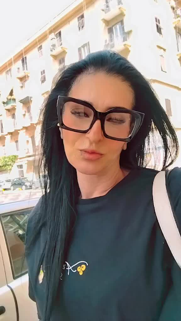 @Manu🖤