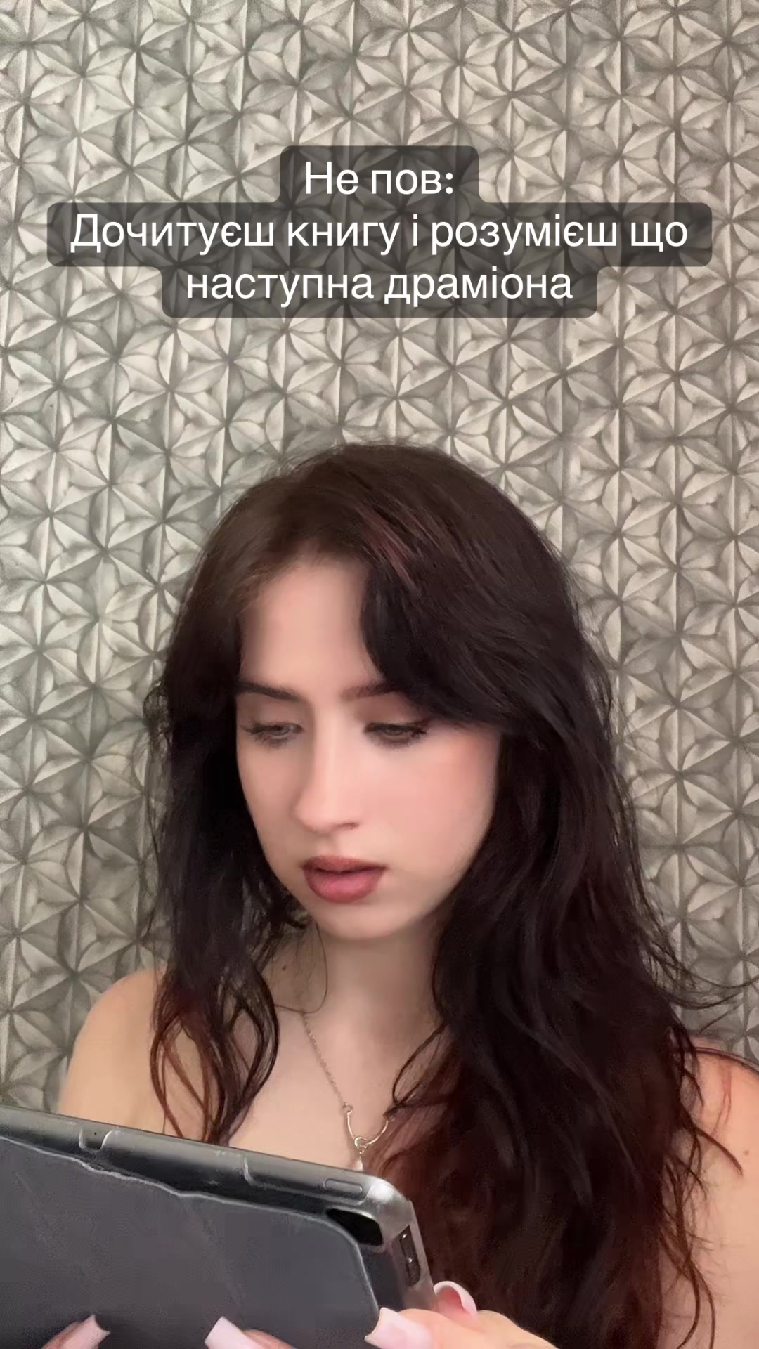 @akuniebooks