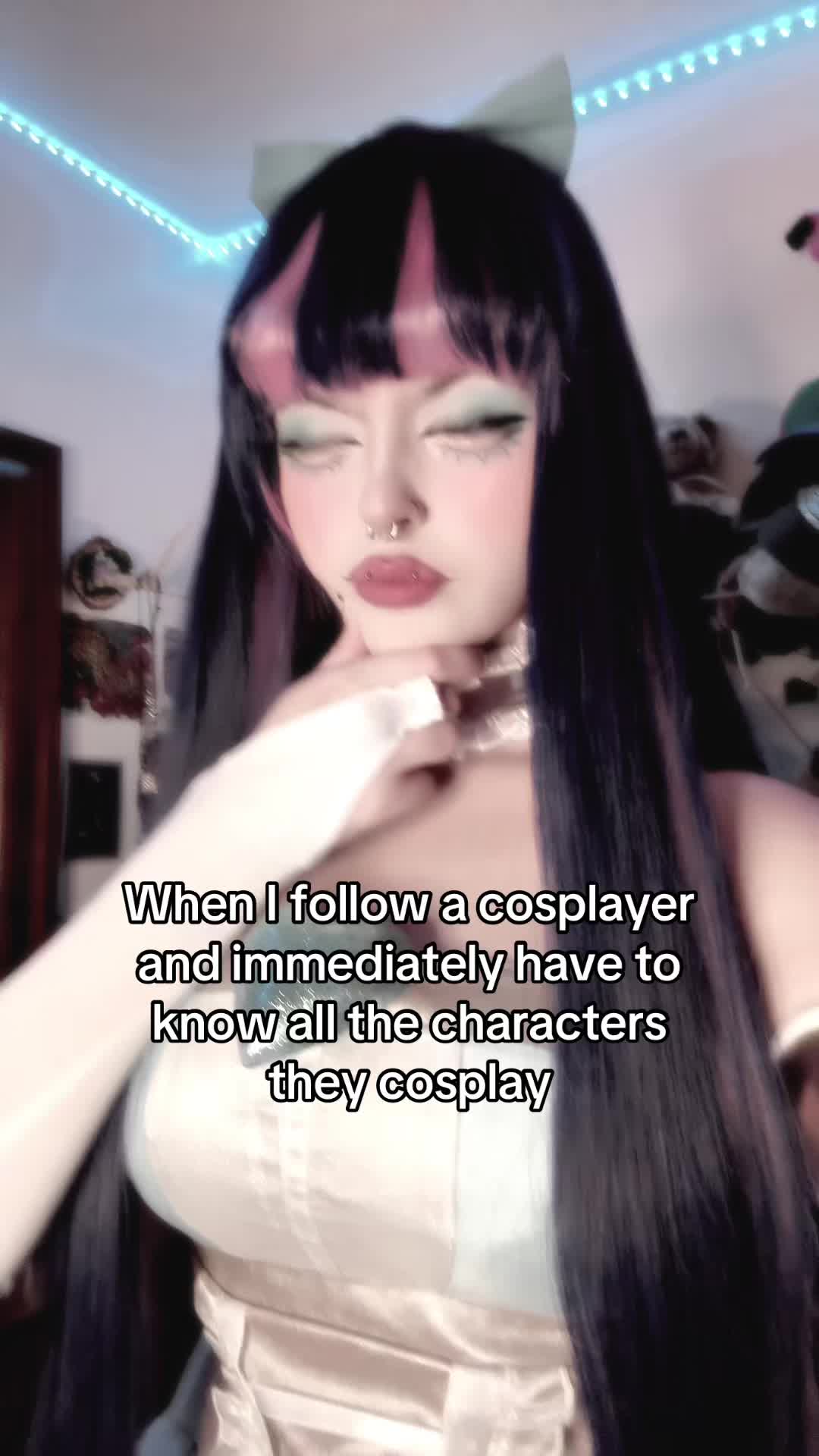 @Demi