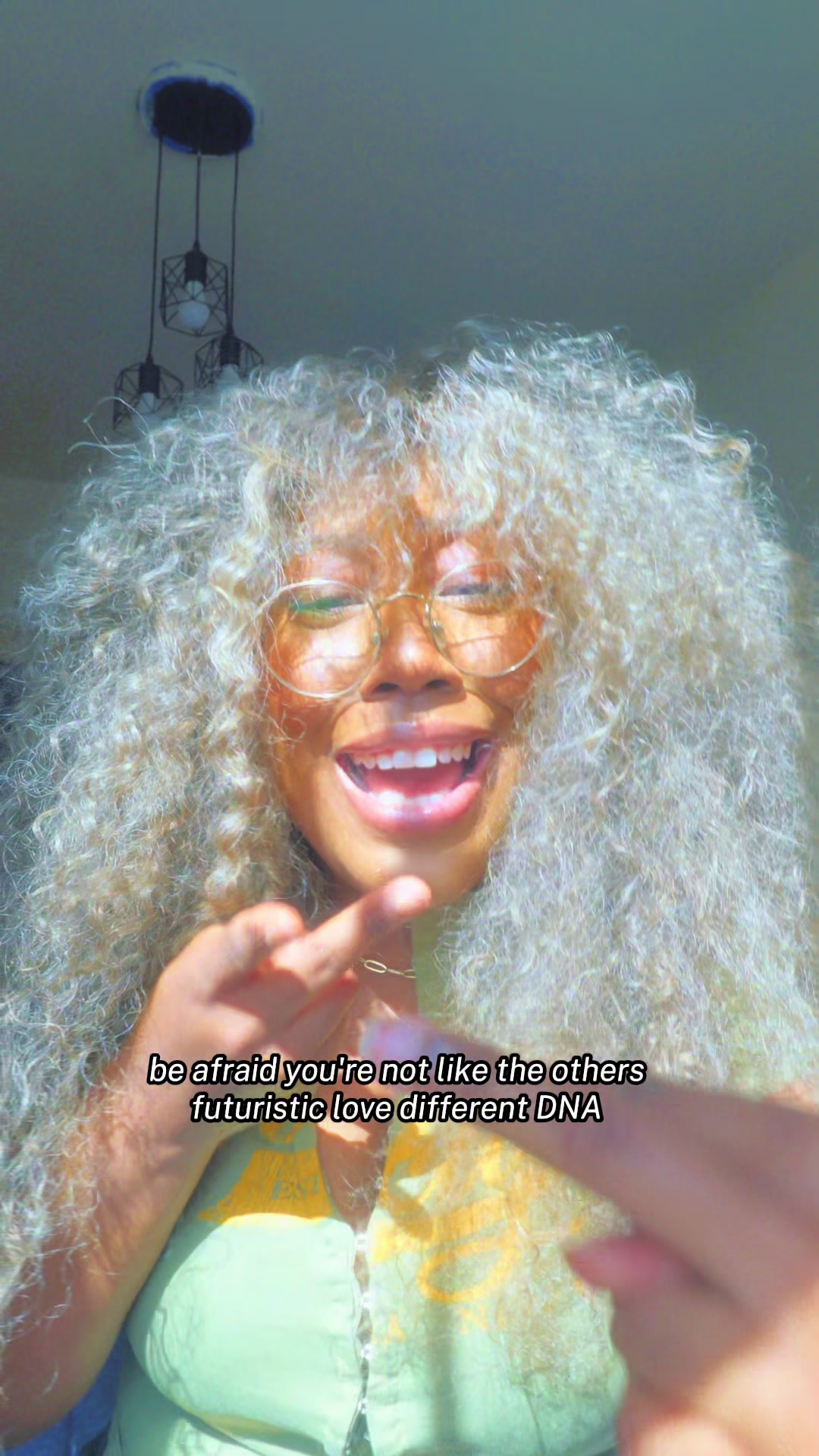 @miss.indi.robinson
