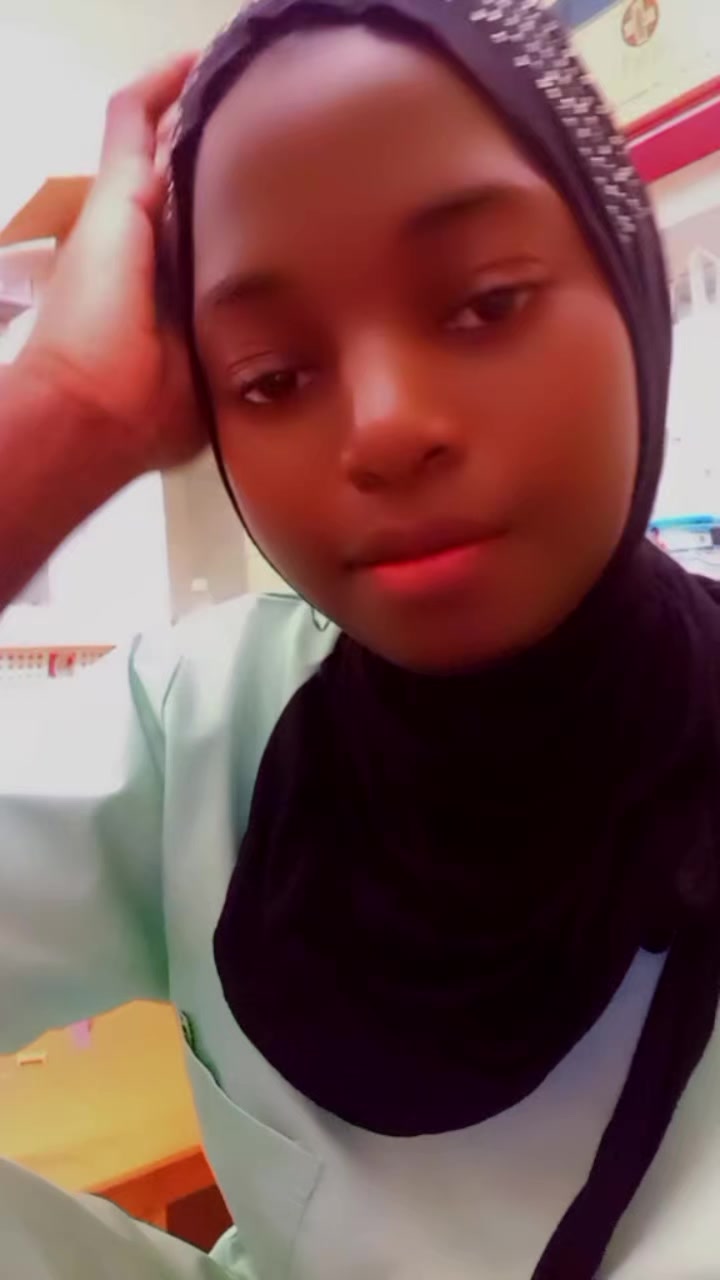 @️millionaire's nurse 🧕🏨💯❤️