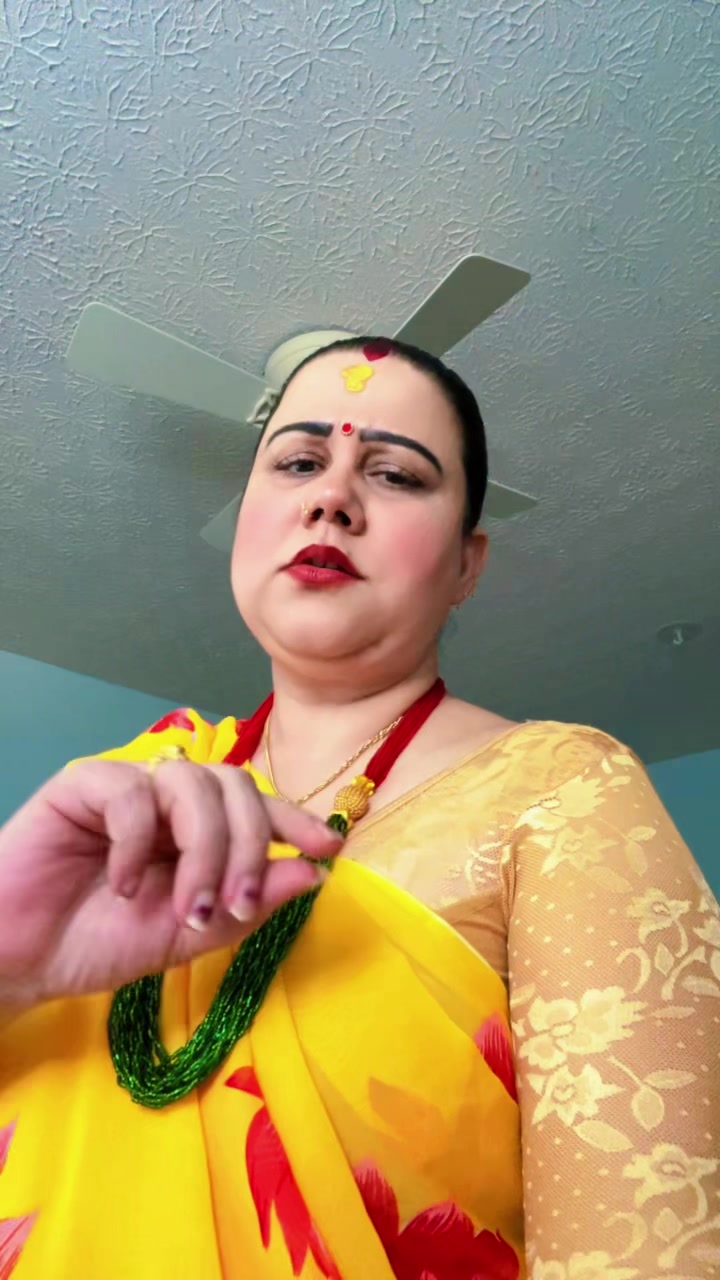 @Roshmika&mdash;Priya Kadariya
