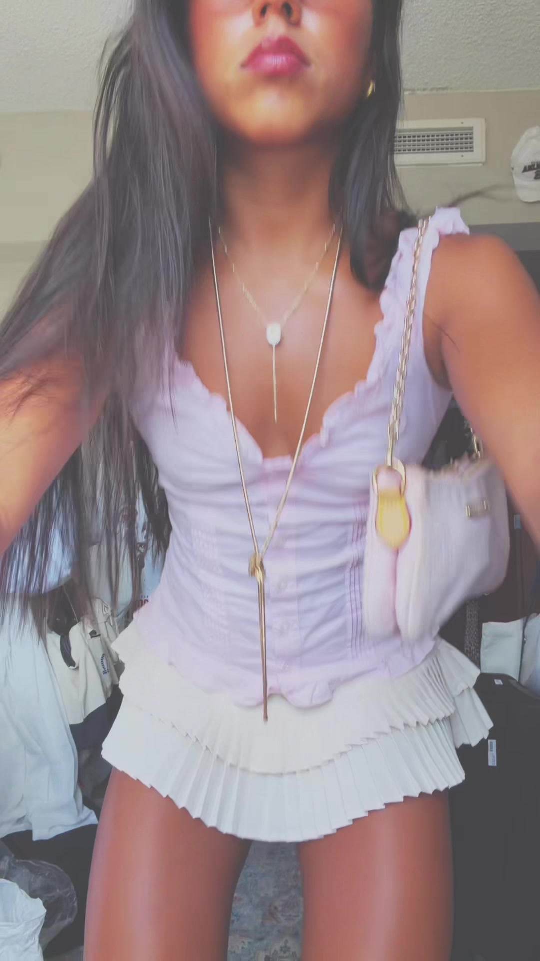@bellaxalfaro