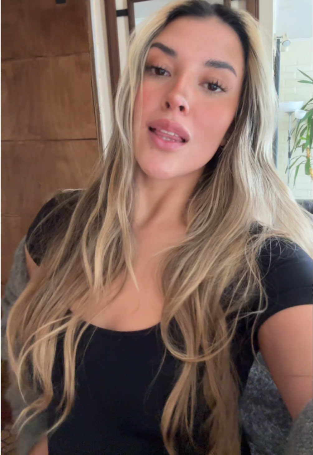 @valentinasanllehi