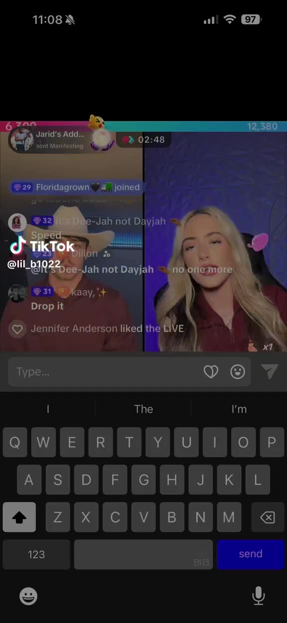 @SimplyLizzy93