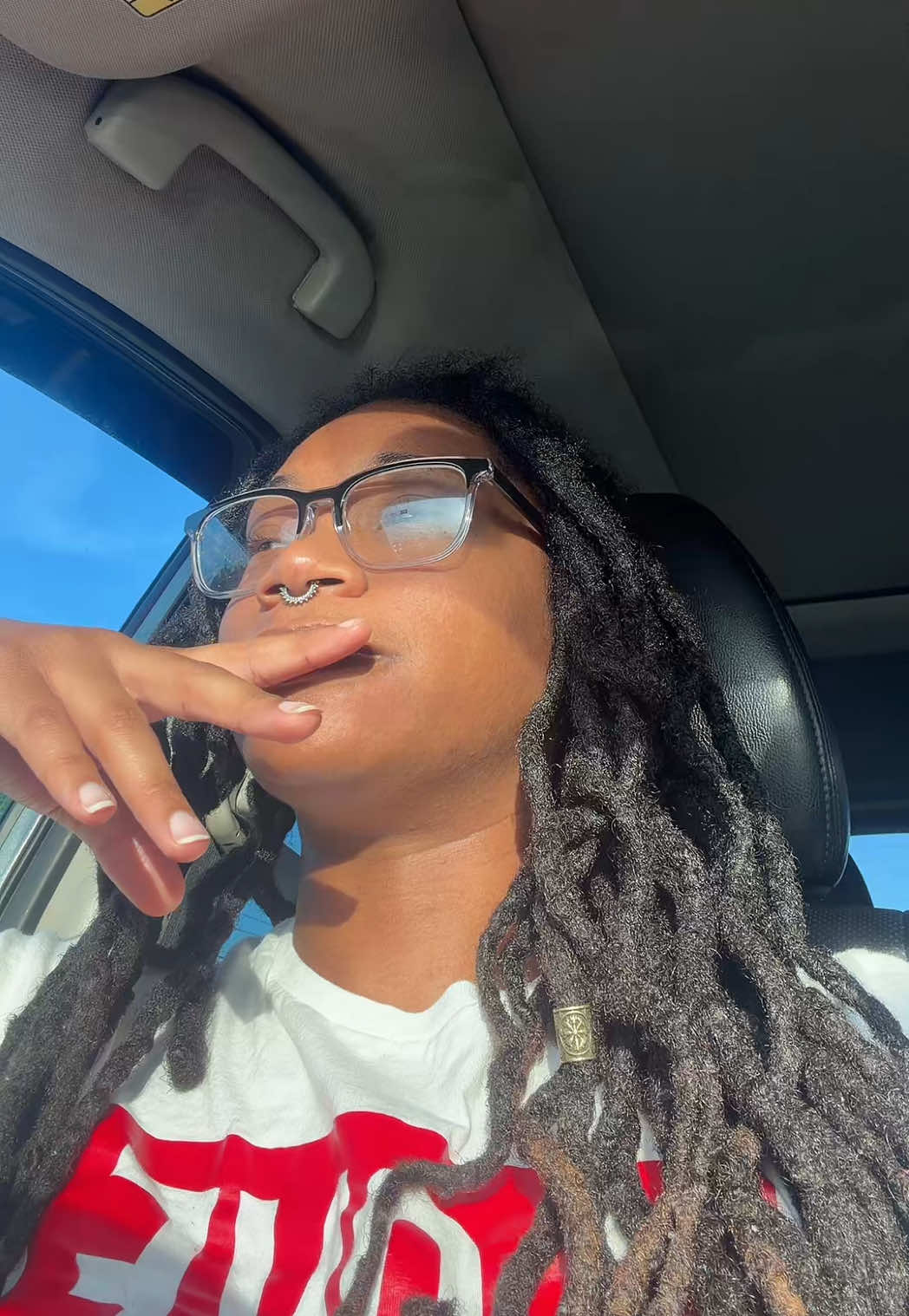 @thee.lyricbell
