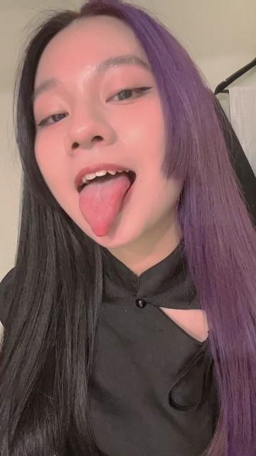 @雯雯💜你的一眼萬年🌙(₂₀)