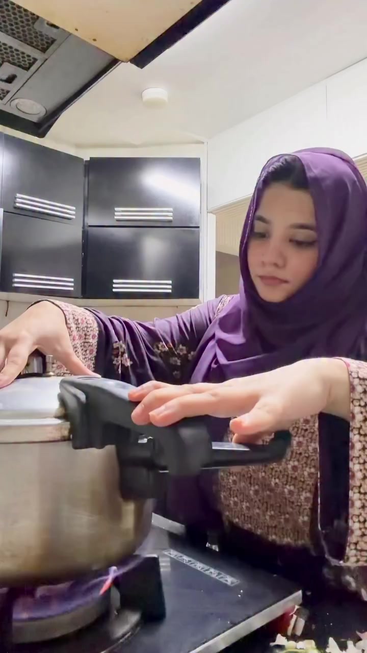 @fariha_safdar