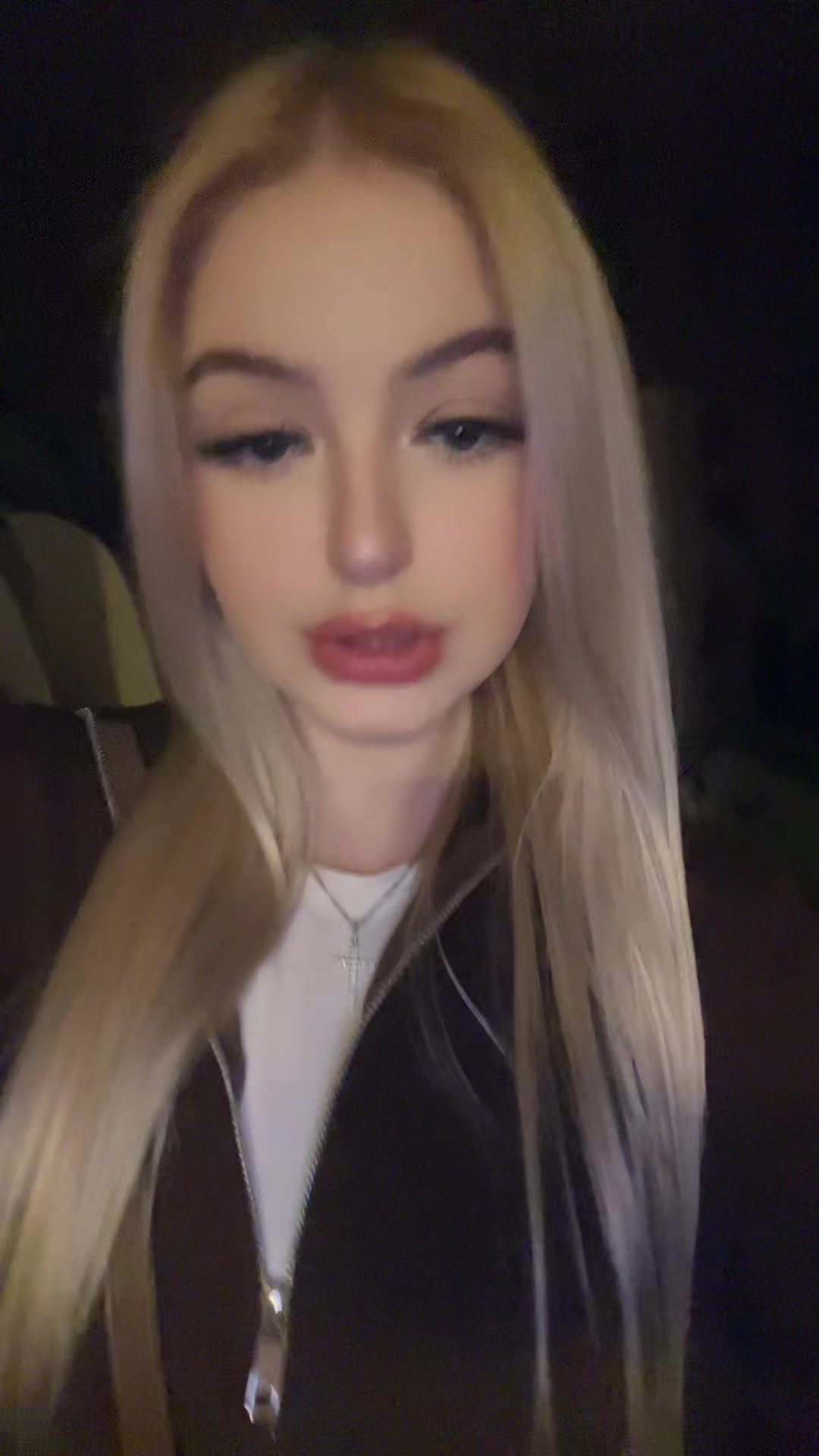 @соня
