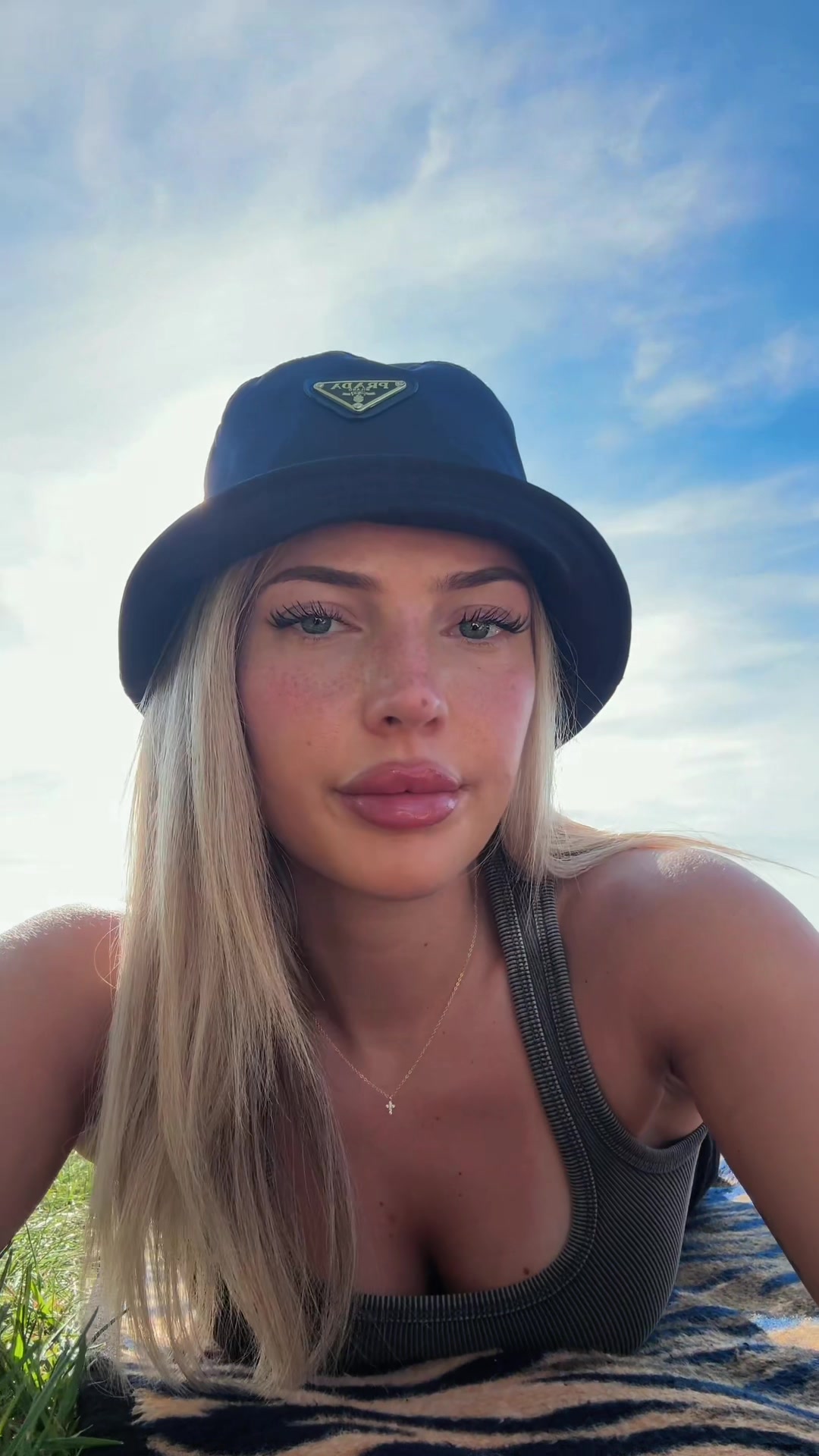 @caroundlori