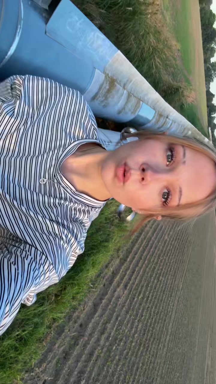 @𝐋𝐞𝐚-𝐞𝐦𝐞𝐥𝐲