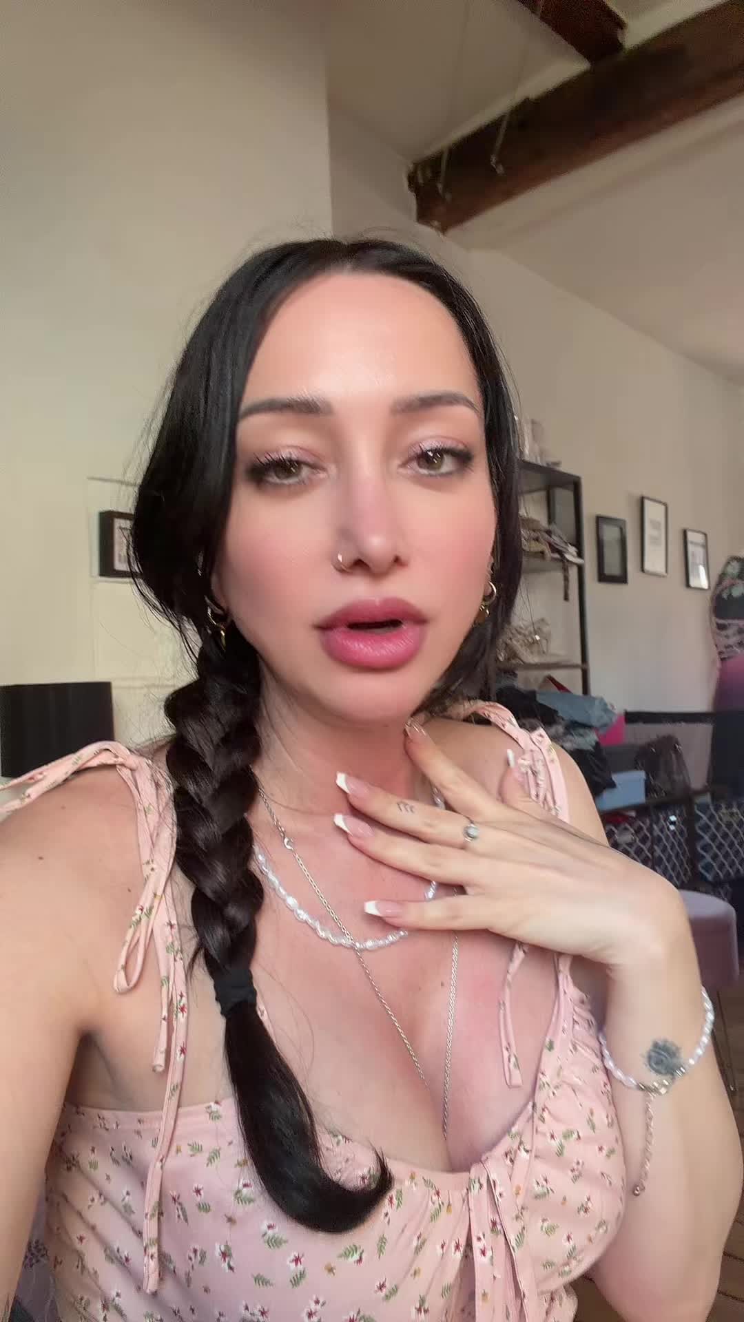 @Misslilly888