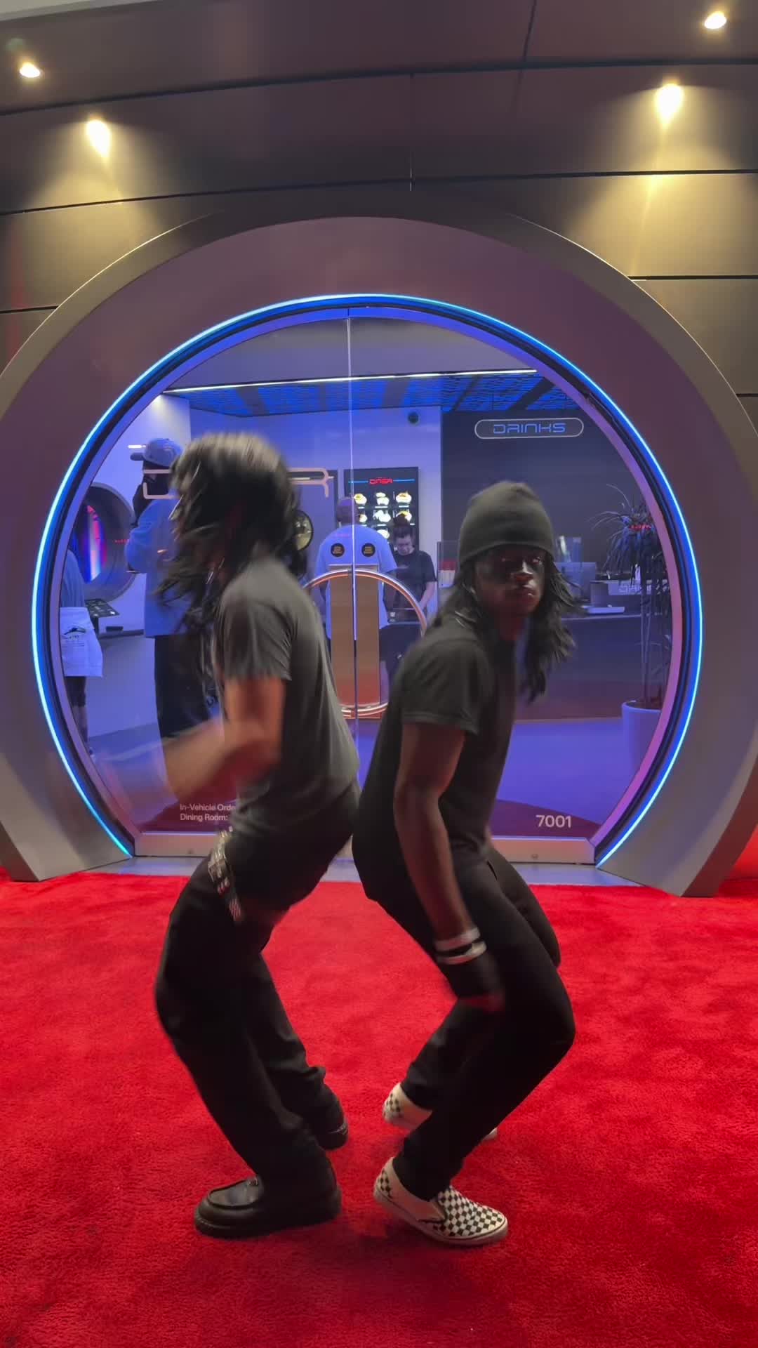 @Yas