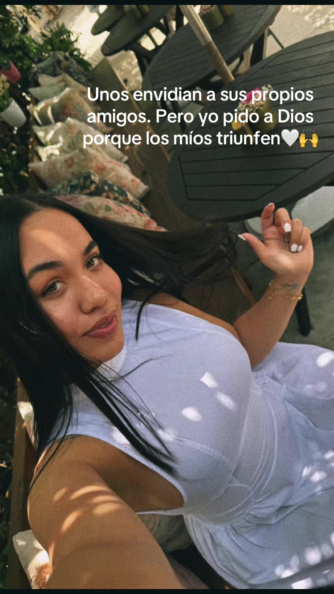 @Rachelita Zam🦋