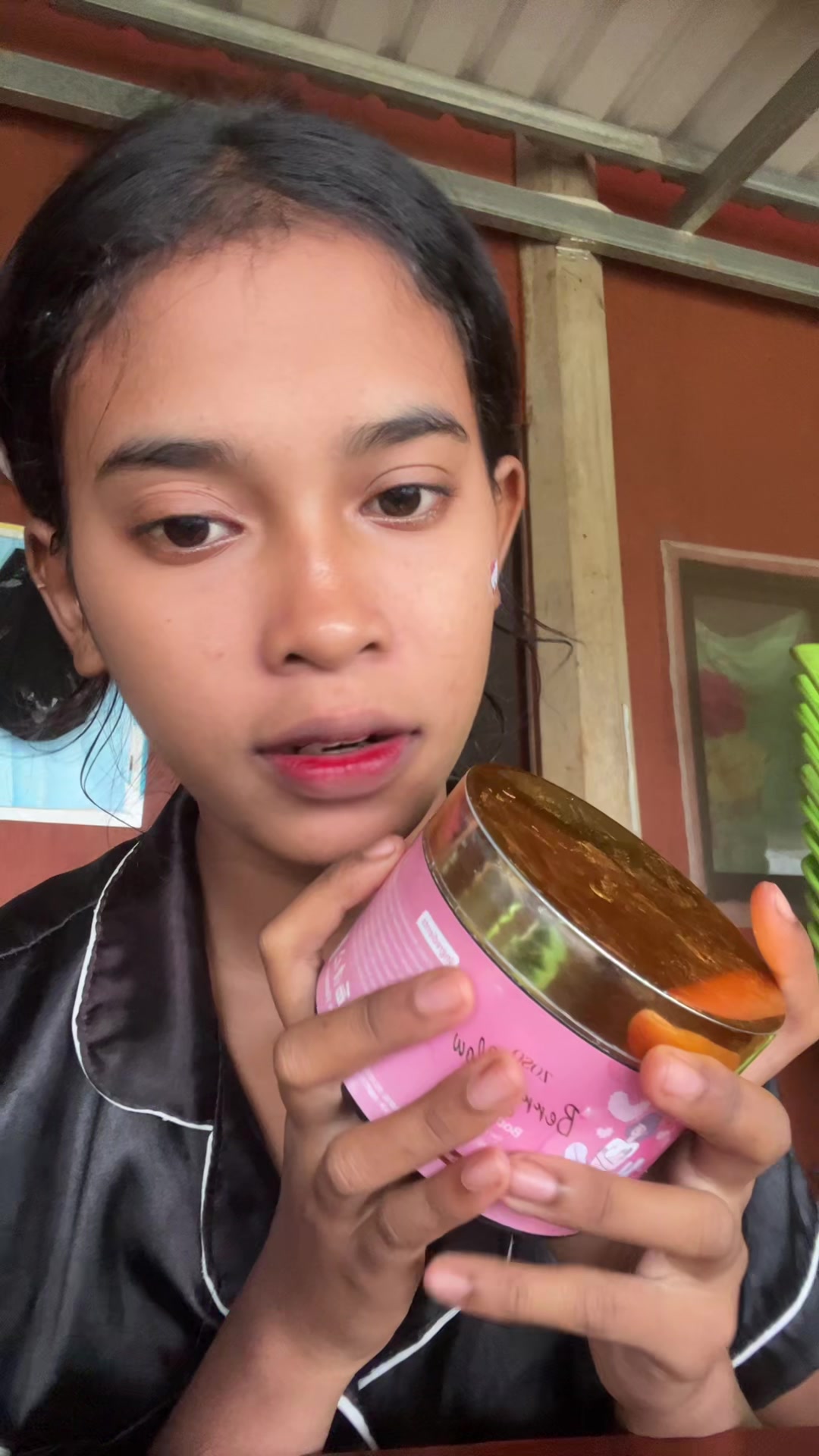 @សេត ស្រីនីត