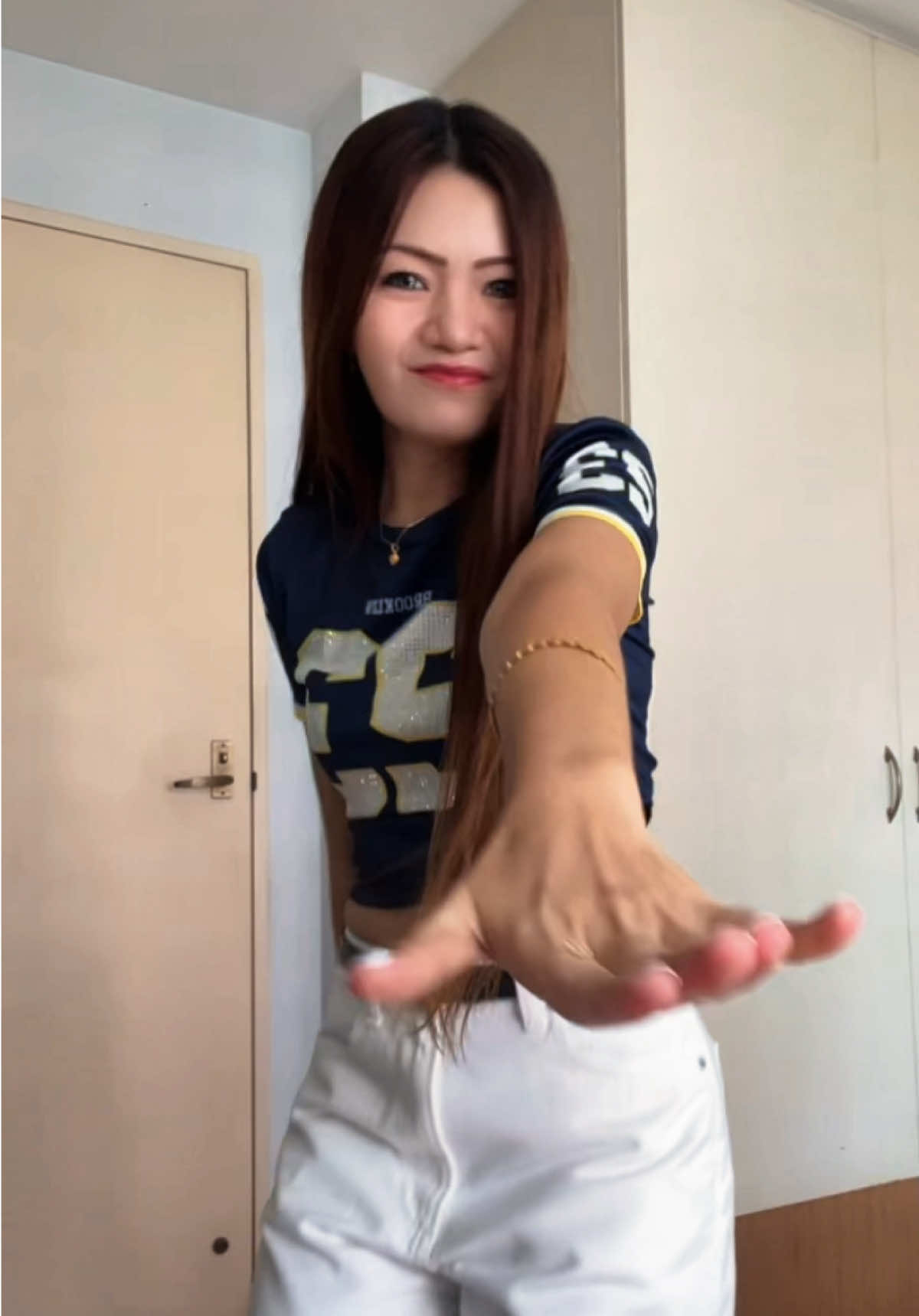 @๐งธ๐J_๐_๐_๐_๐๐๐งธ