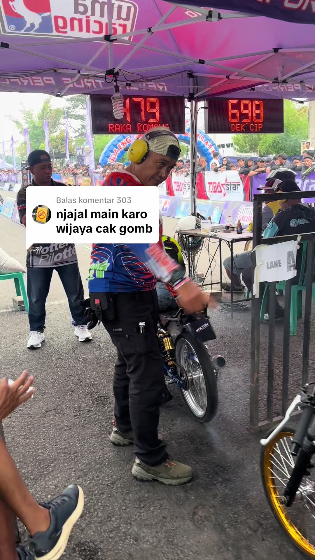 @Cak gomb